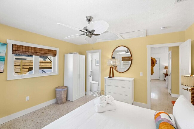 880 N Shore Dr Unit SI ID1635269P