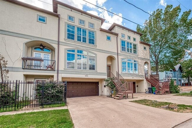 Photo - 1701 Summer St