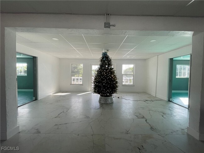 Building Photo - 3706 Broadway Unit 27