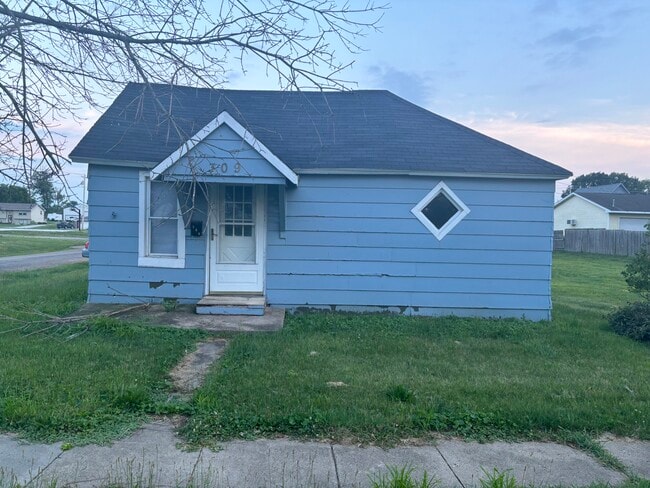 Photo - 309 E Monroe St House