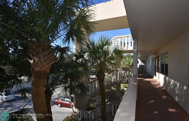 Photo - 2405 Antigua Cir