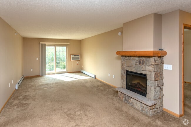 2BR, 2BA - 1,037SF - The Lodge at Pine Lakes