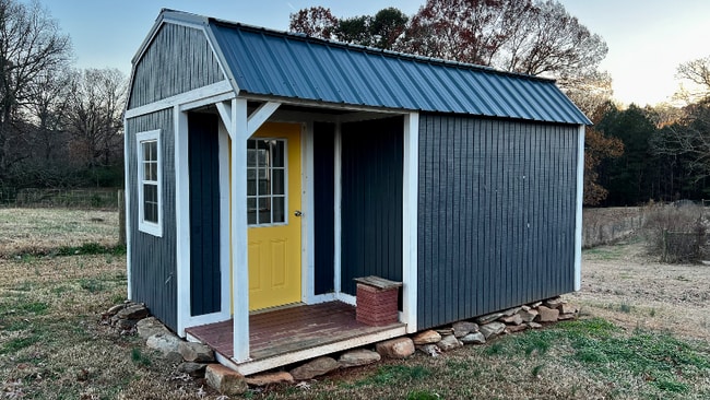 Photo - 3320 Sullivan Rd