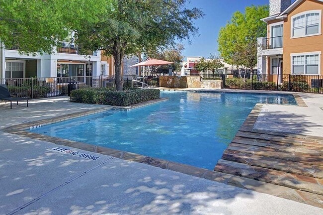 Lakepointe Residences