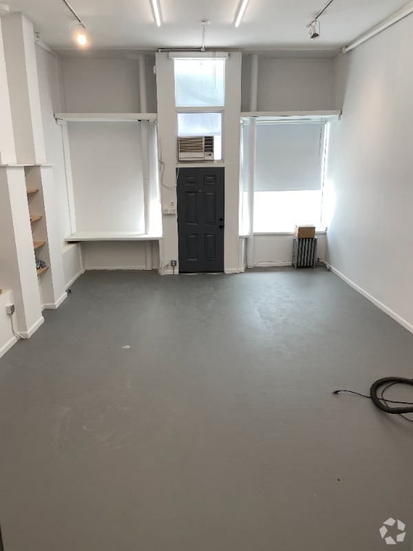 Building Photo - 181 Freeman St Rental