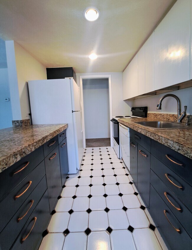 10145 W 25th Ave Unit 68