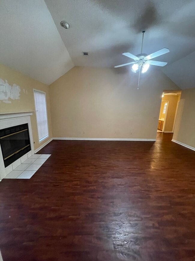 Photo - 3207 Canyonview Rd