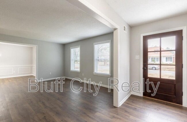 Photo - 2329 Glencliff St