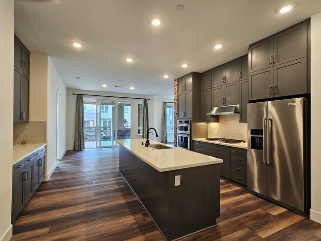 Photo - 2339 Kinetic Cmn Condo Unit 202