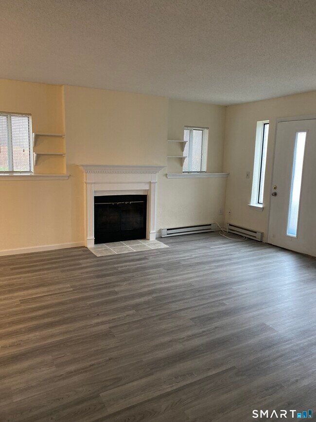 Photo - 925 Oronoke Rd Unit 32J