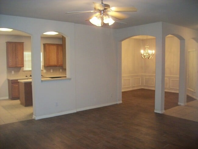 Photo - Beautiful home in Stone Oak area!
