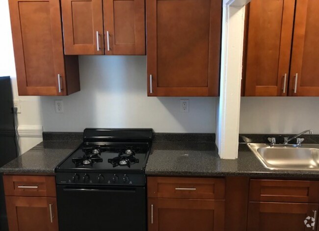 Building Photo - 11 Vinal St Unit 6 Rental