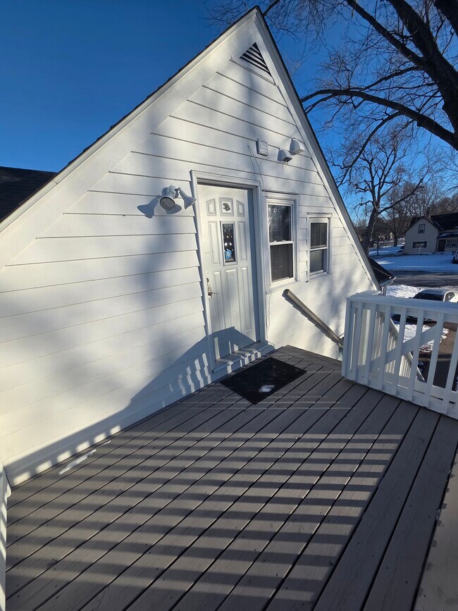 Photo - 335 Shakopee Ave E Unidad 2