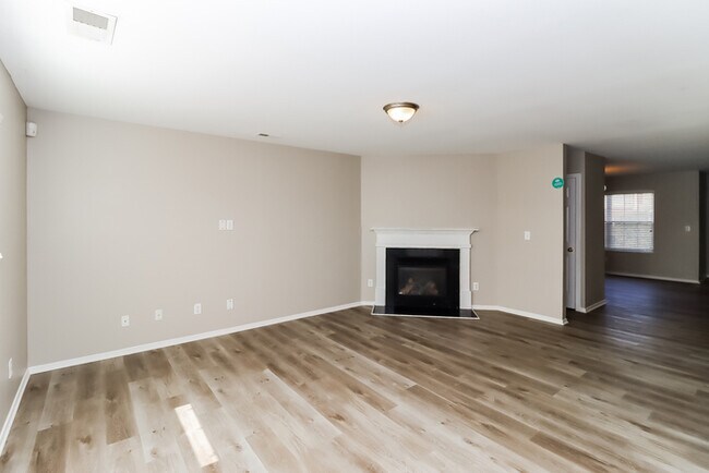 Photo - 9623 Bayview Pkwy