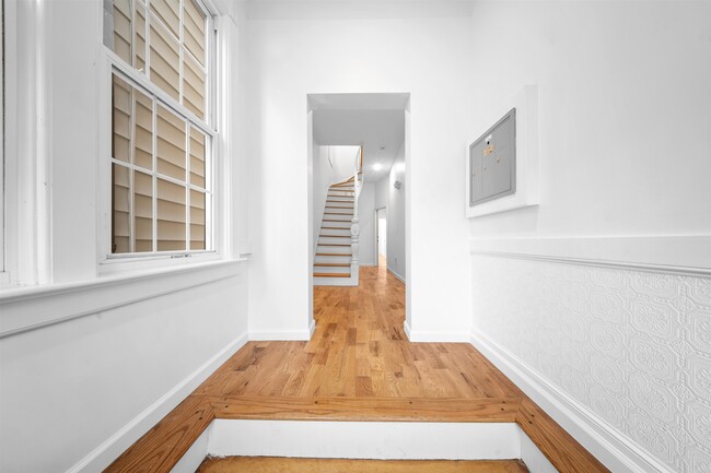 Photo - 1111 53rd St Unit 2