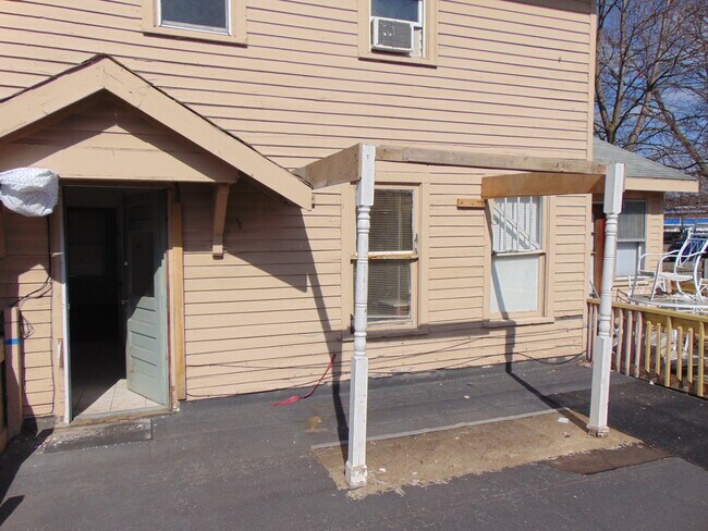 Photo - 707 W Huron St Unit 2