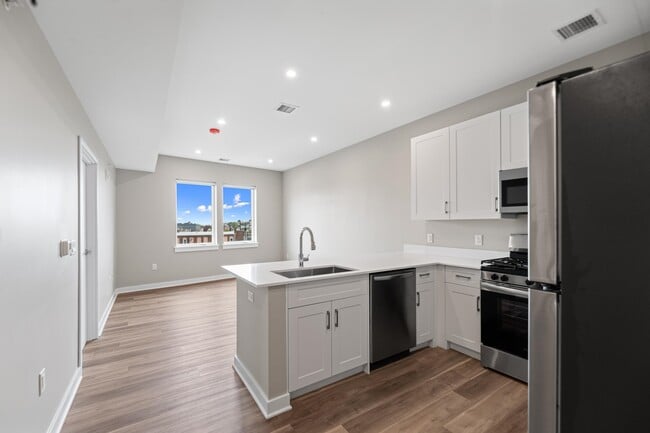 Photo - 475 Communipaw Ave