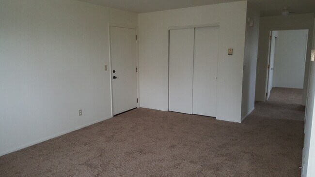 Photo - 106 N Holmen Dr Unit 3