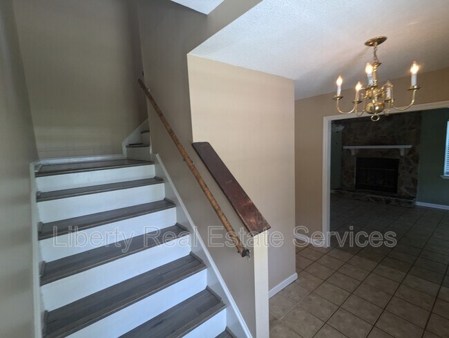 Photo - 1410 Brittney Ln