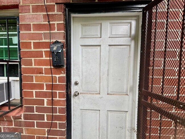 Photo - 1048 Washington St SW Unit 5