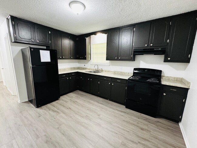 Photo - 3617 Clayton Dr