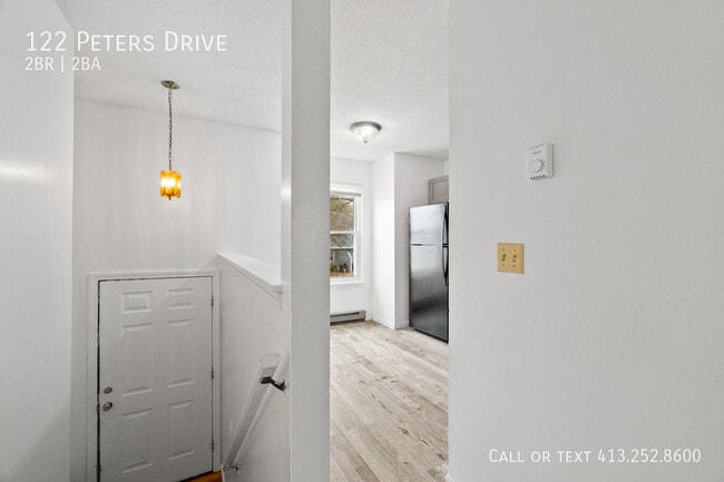 Photo - 122 Peters Dr
