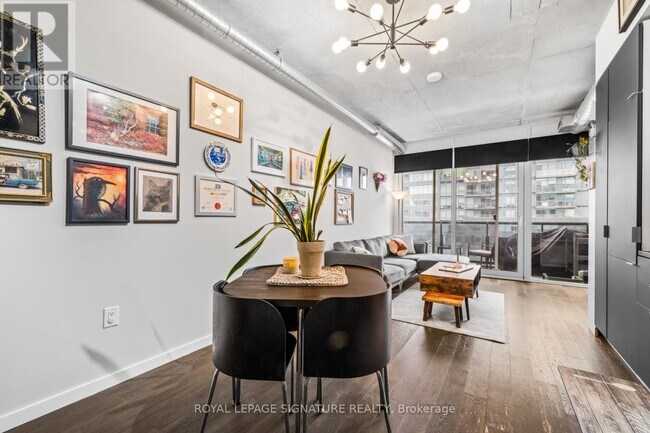 Photo - 170 Bayview Ave Unit 802