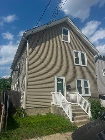 123 Francis Ave