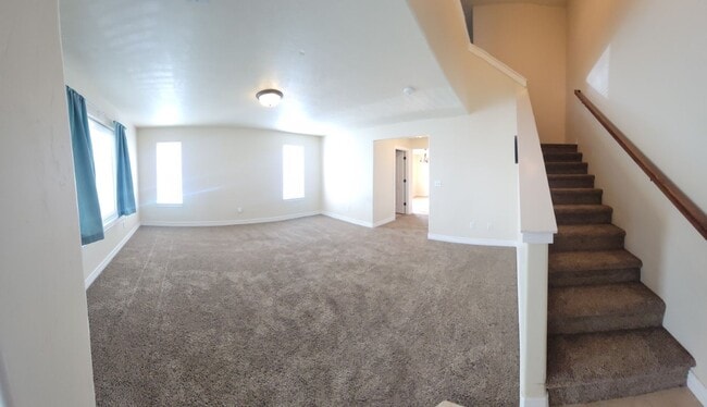 Photo - 550 Sunflower Rd