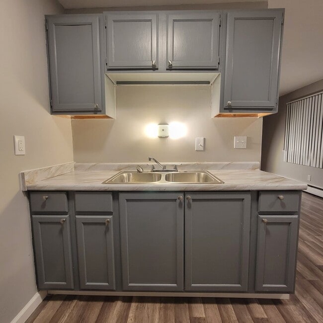 Photo - King Towers Apartments