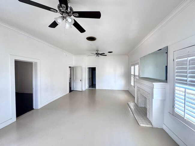 Photo - 1805 Washington St