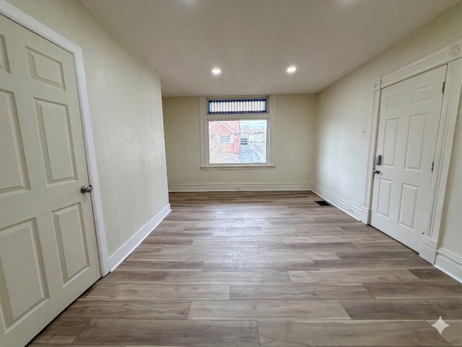 Photo - 145 Plymouth St Unit 1