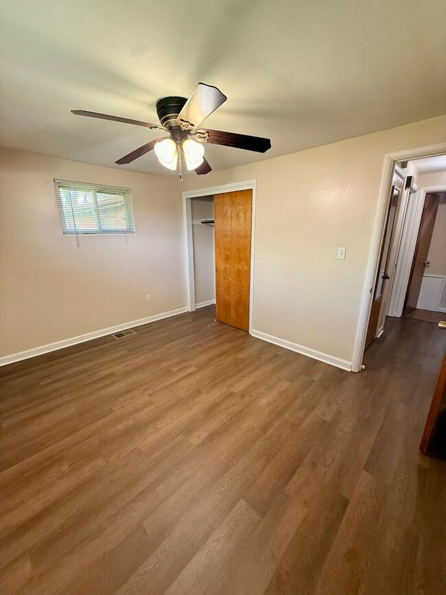 Photo - 954 Brubaker Dr