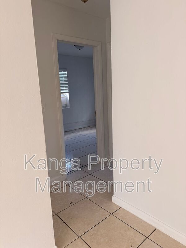 Photo - 1172 W 34th St Unit #2