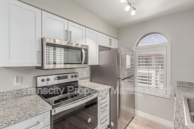 Photo - 10610 S 48th St Unidad 2081