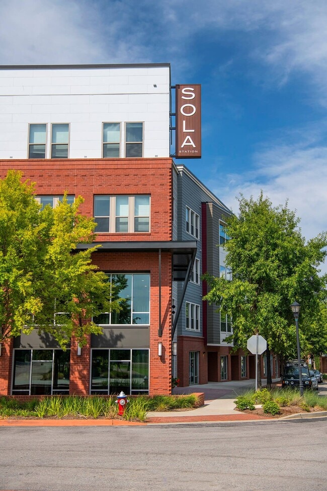 Photo - Sola Station