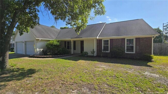 Photo - 700 Rim Rd