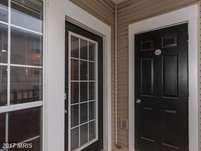 Photo - 4862 Eisenhower Ave
