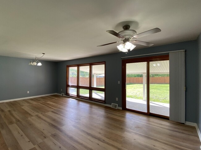 Photo - 1338 W Vine St