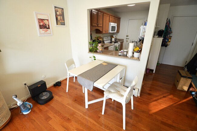 804 Centre St Unit 307