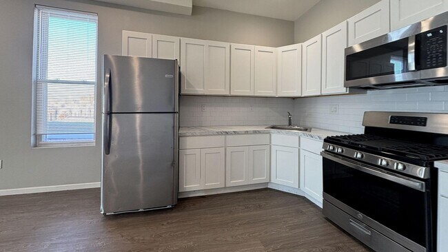 Photo - 275 S 56th St Unit 3