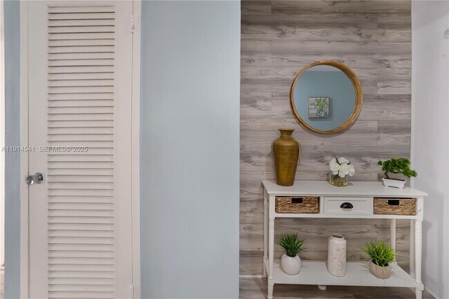 Photo - 100 Lincoln Rd Unit 607