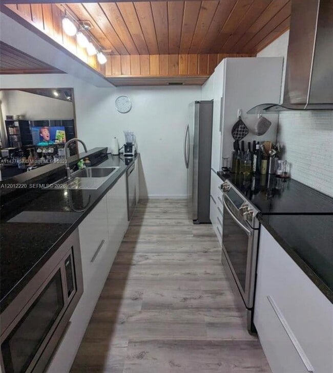 Photo - 11203 NW 15th St