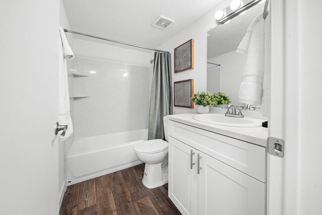 Photo - Woodlands Village Apartments