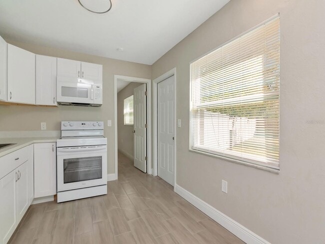Photo - 1207 62nd Ave E