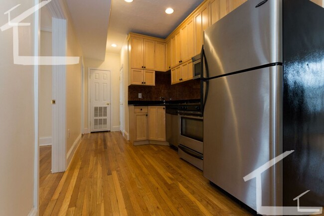 9/1 Prime location renovated 4BR/2BA near ... - 9/1 Prime location renovated 4BR/2BA near ... Rental