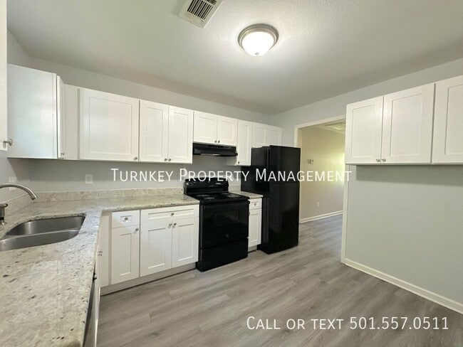Photo - 502 Rice St