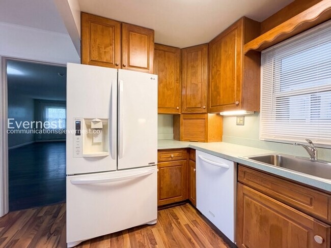 Photo - 2519 Kitmore Ln