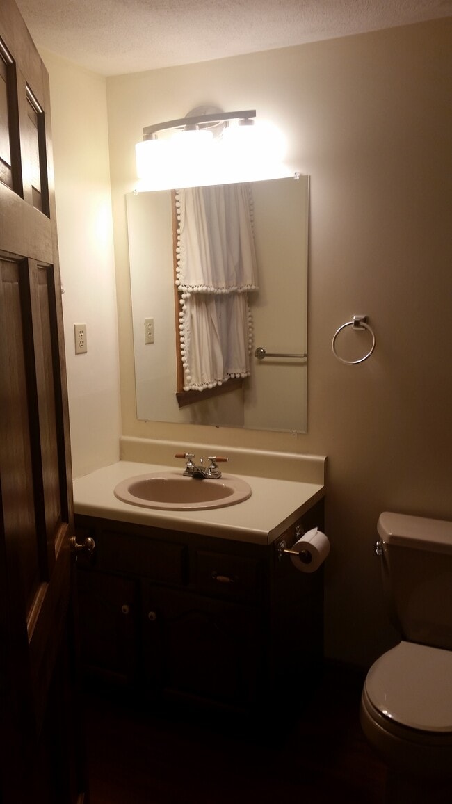 Photo - 720 Wellman Ave