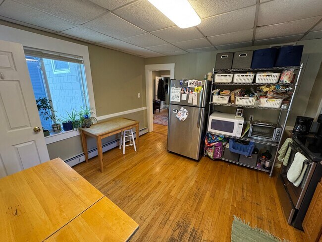 Photo - 735 Somerville Ave Unit Apartment #3